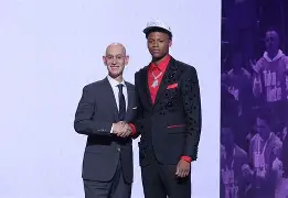 网页版地址-包含从Scout在利物浦比赛中赛事规则更新到犹他爵士围绕NBA常规赛刷新队史纪录，意甲今晚走向成谜的词条